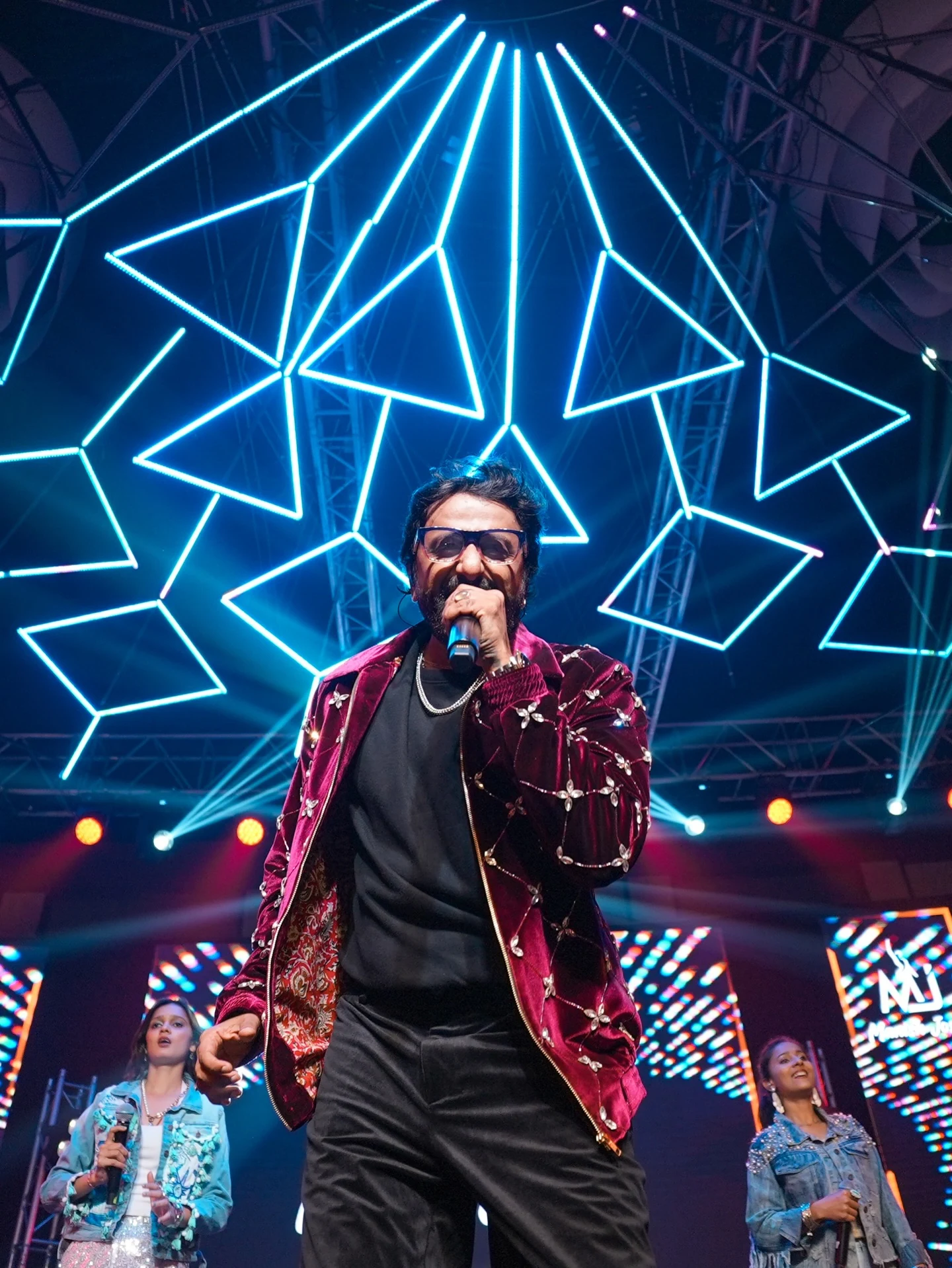Manish Joshi live performer on stage